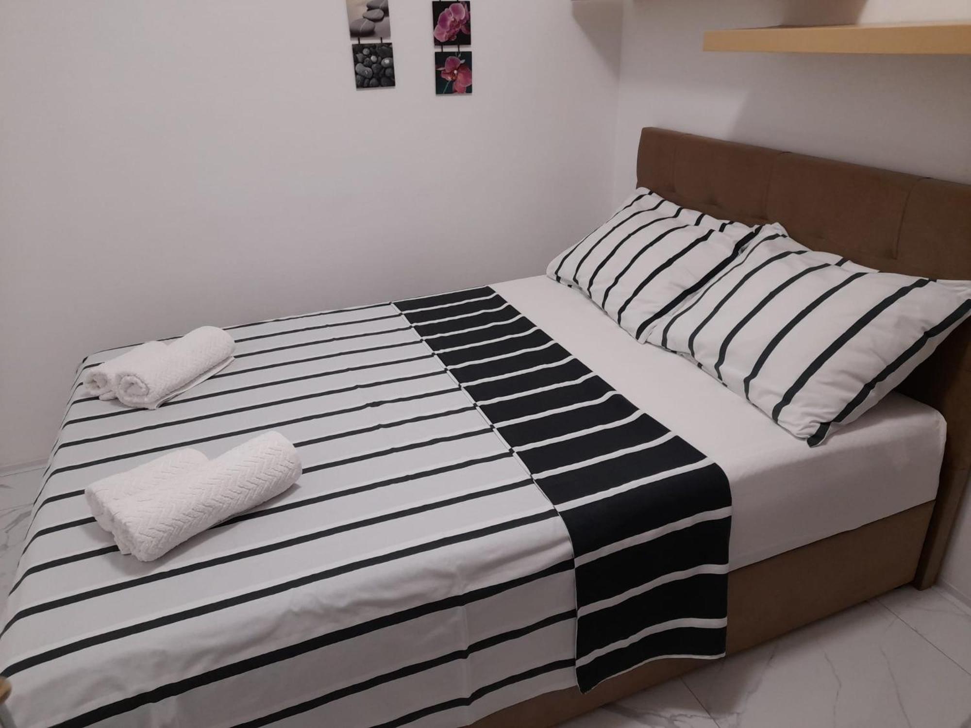 Apartments Malou Baška Voda Pokój zdjęcie